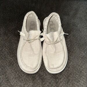 Wally Hey Dude Chambray Stone Beige Shoes Size 8 Men’s